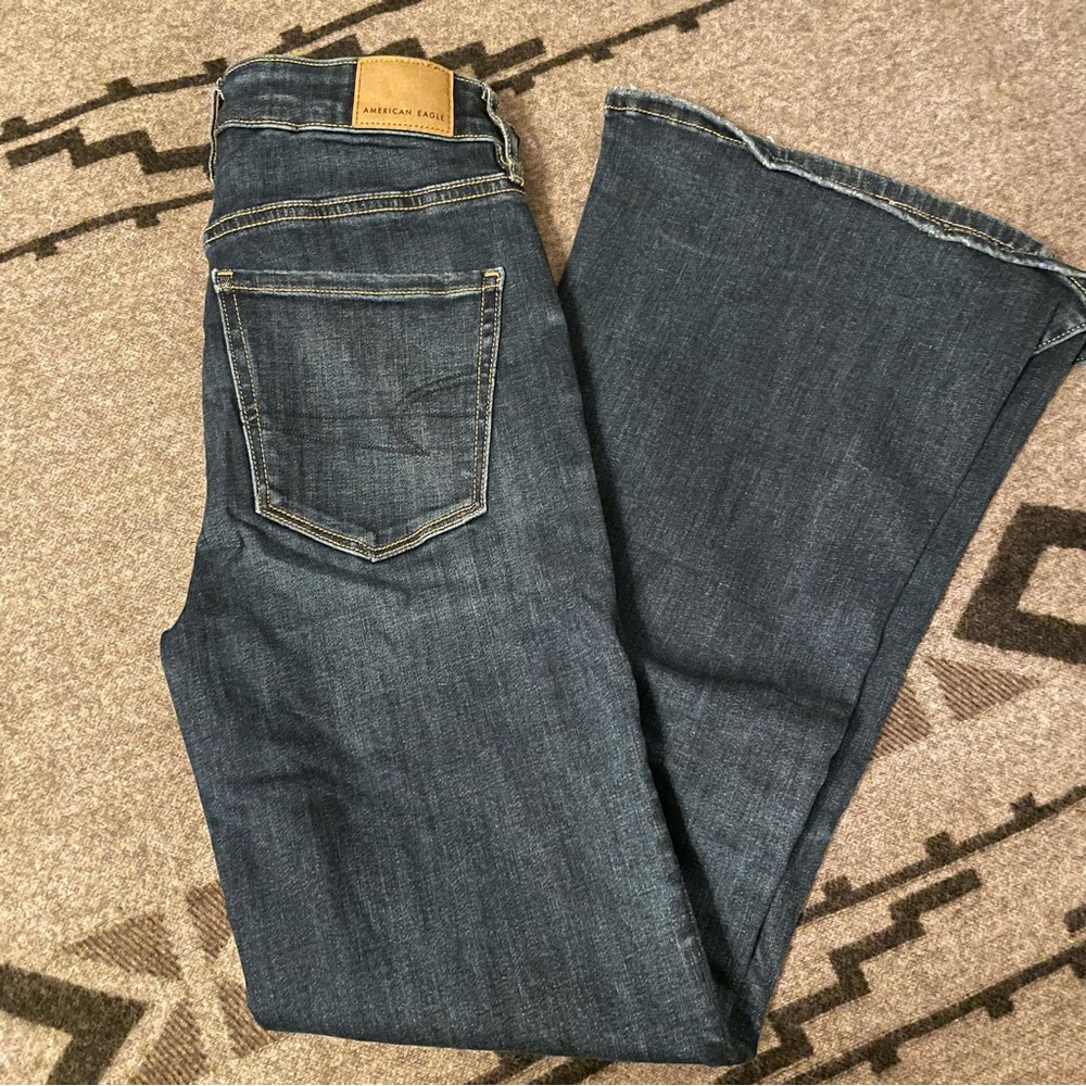 American Eagle next level stretch flared jeans, size 2short